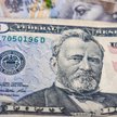 Dolar puka do 4,13 zł