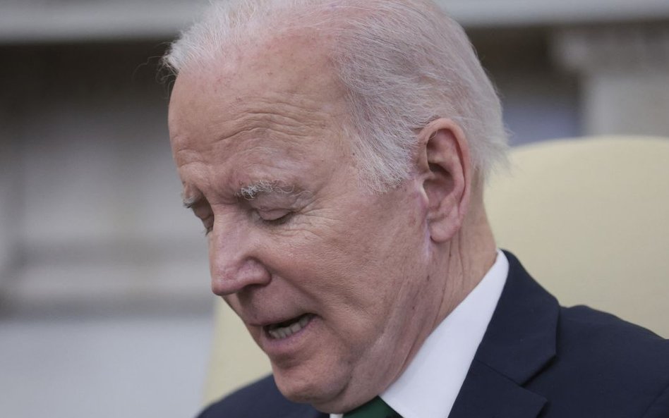 – Cały wolny świat staje razem przeciwko Putinowi – powiedział Joe Biden