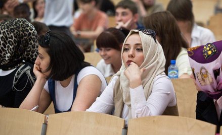 Studenci z zagranicy mogą uratować polskie uczelnie przed skutkami niżu demograficznego