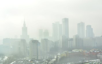 Urzędnicy apelują do mieszkańców o śledzenie aktualnej jakości powietrza za pomocą dedykowanych temu