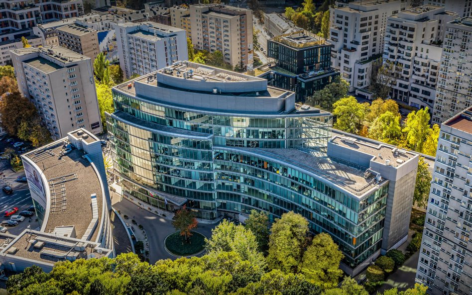 Biurowiec Saski Point wraca na warszawski rynek najmu po gruntownej modernizacji.