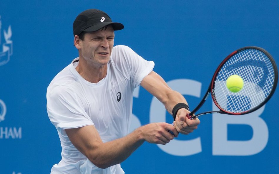 Tenis w Waszyngtonie: Isner lepszy od Hurkacza