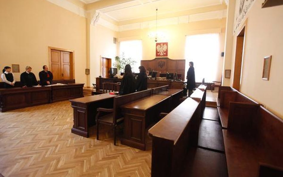 Podatnicy dużo rzadziej niż inni skarżący korzystają ze skargi na przewlekłość postępowania sądowego