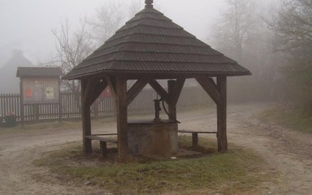 Studnia w Mięćmierzu