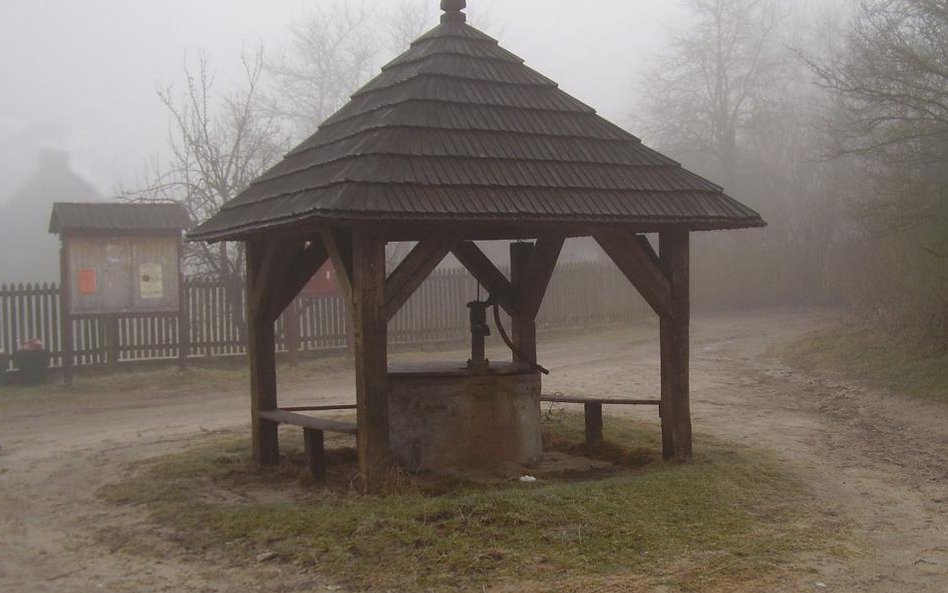 Studnia w Mięćmierzu