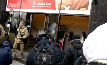 Atak na oddział Alfa-Banku w Kijowie