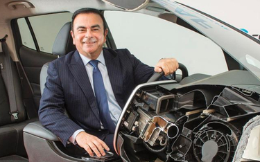Carlos Ghosn: SUV-y trzymają się mocno