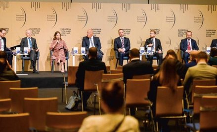 Eksperci podkreślali, jak ważne dla firm i całej gospodarki jest sięganie po polskie produkty i usłu