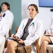 Ministerstwo zdrowia chce skrócenia stażu podyplomowego lekarzy i lekarzy dentystów do 6 miesięcy. Z