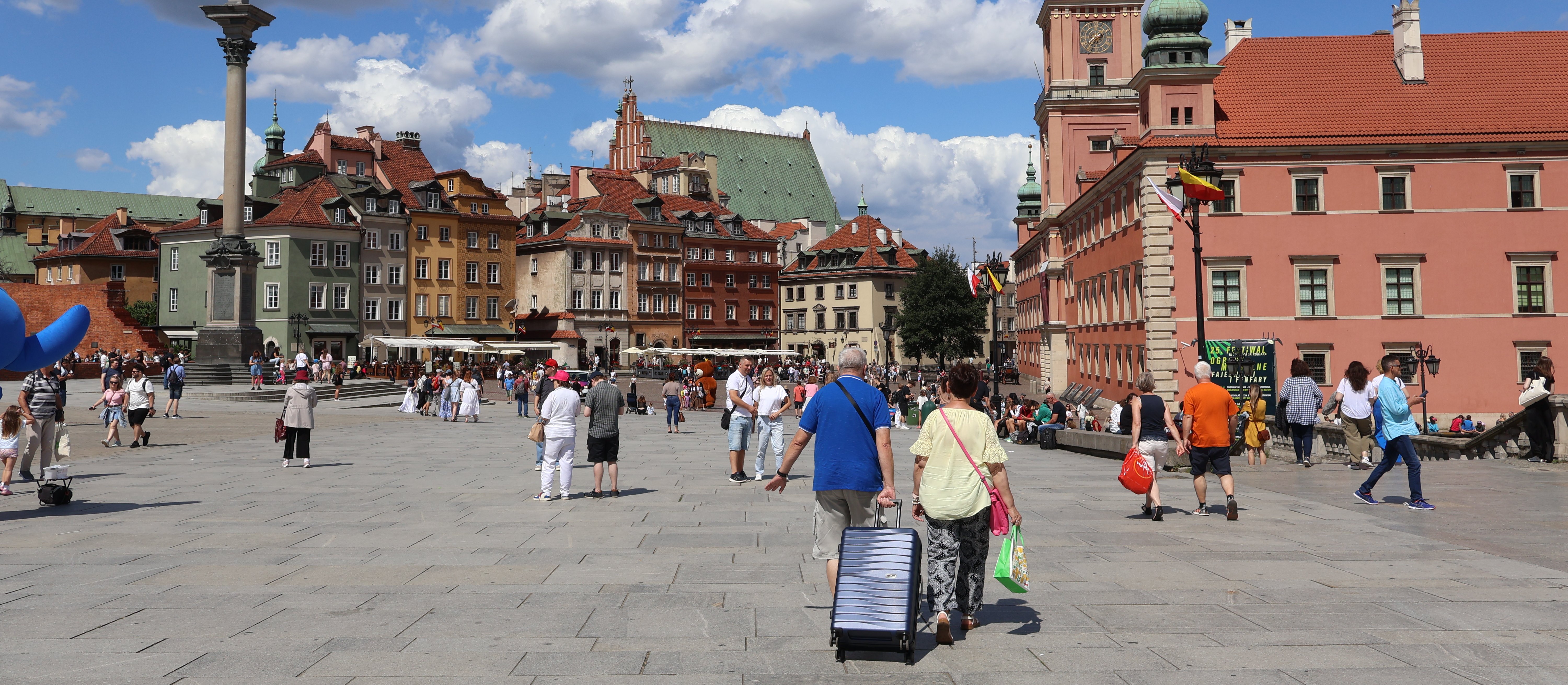 Podróże Europejczyków. Polacy wśród mistrzów odwiedzania stron rodzinnych