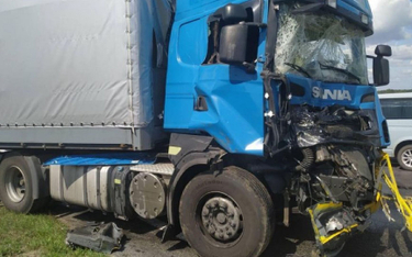 Wypadek polskiej ciężarówki. Nie żyje białoruski żołnierz