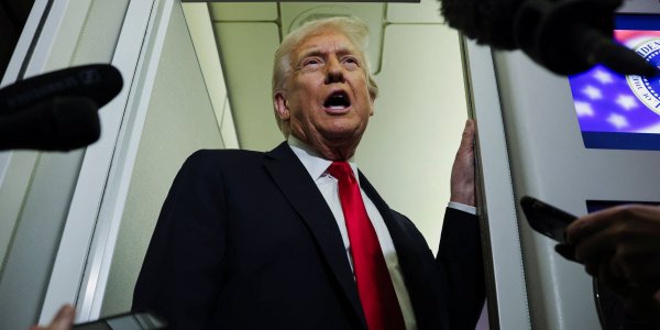 Trump poroča o napredku v mirovnih pogajanjih med Rusijo in Ukrajino, časovni okvir ni določen