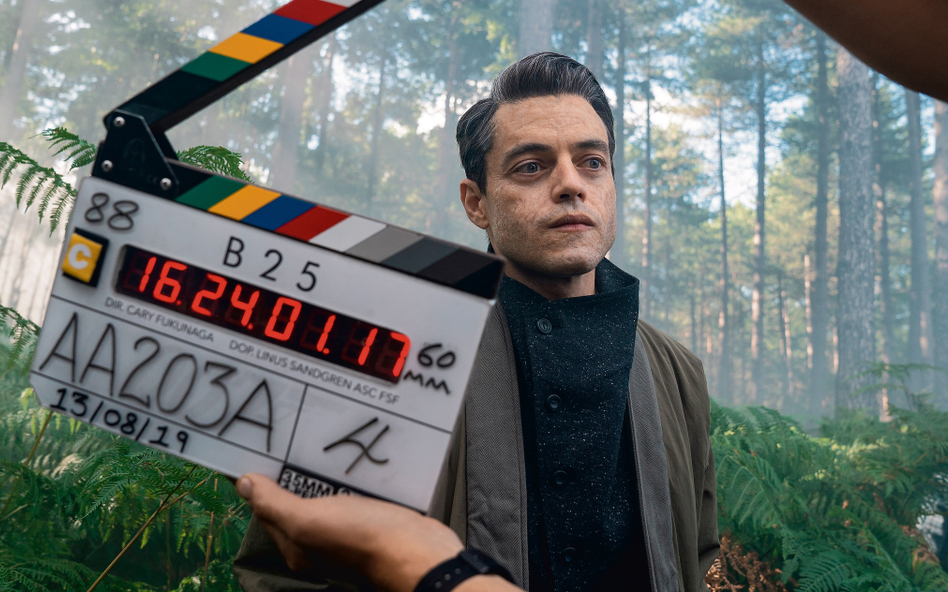 Rami Malek, jako Lucifer Safin, w „Nie czas umierać”