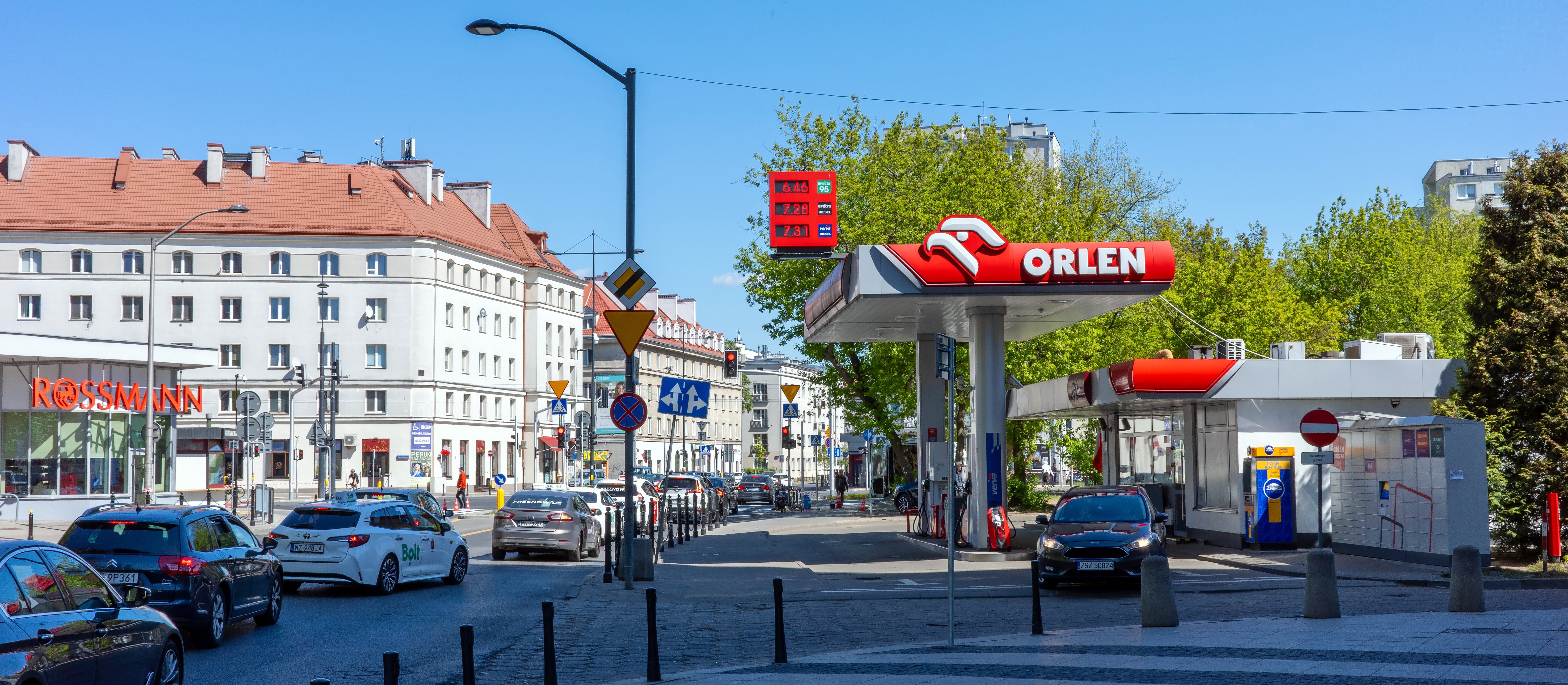 Ustawa o nadmiarowych zyskach nie wstrząsnęła Orlenem
