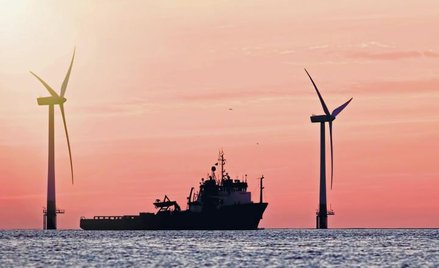 Morskie farmy wiatrowe obok atomu mają być stabilizatorem polskiej energetyki, która za 20–30 lat od