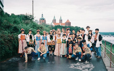 Dzieci z Kobe w Płocku w sierpniu 1996 r. Jan Waćkowski (ze zbiorów prof. Stanisława Filipka)
