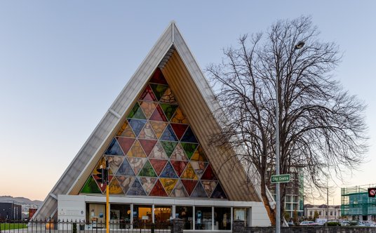 Słynna „tekturowa katedra”, która stanęła w 2013 roku w Christchurch w Nowej Zelandii po trzęsieniu 