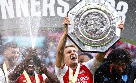 Otwarcie sezonu piłkarskiego w Anglii. Arsenal z Tarczą Wspólnoty