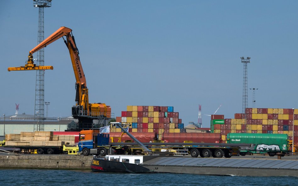 Fuzja Antwerpii z Zeebrugge pokryje stratę handlu z Rosją