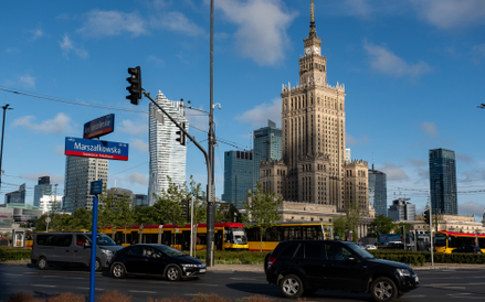 Dług państwa i koszty jego obsługi poszybowały do rekordowo wysokich poziomów
