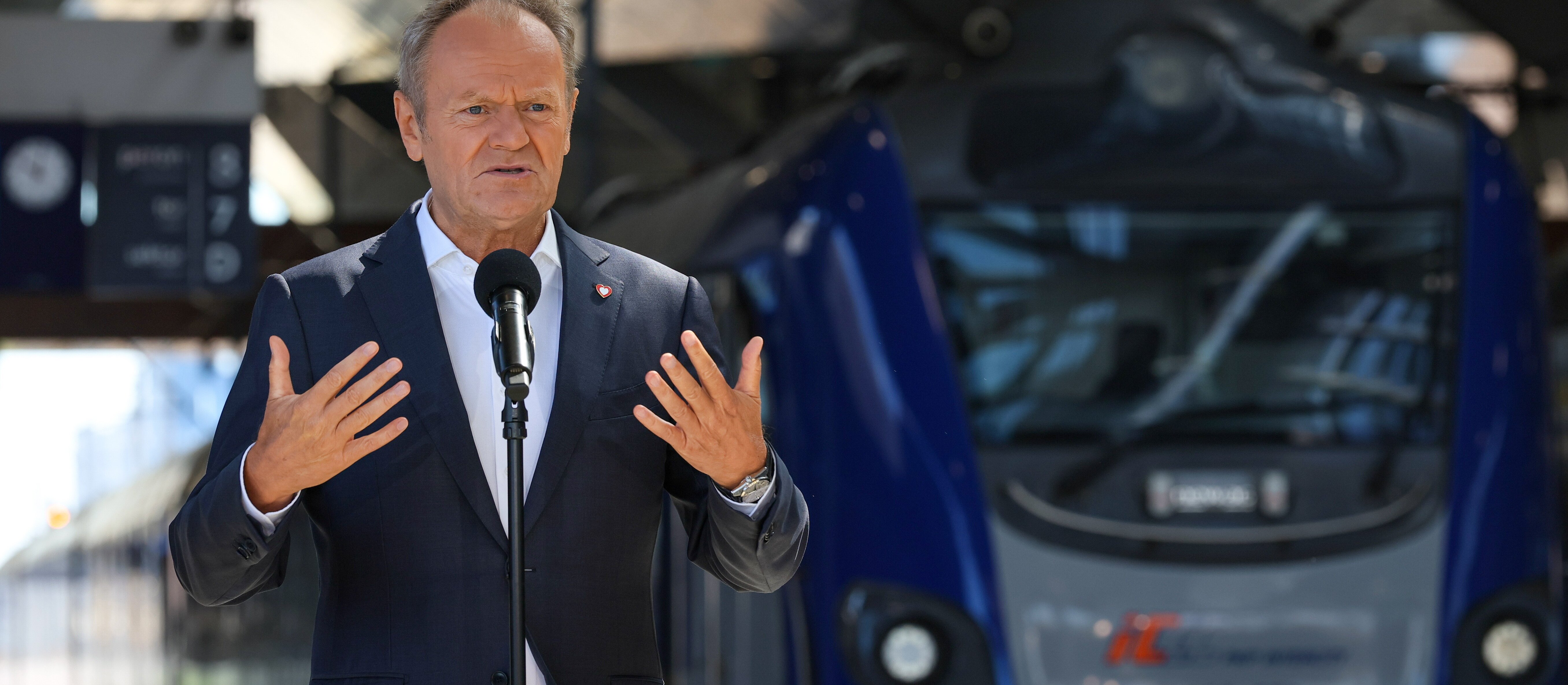 Donald Tusk: Zudujemy najnowocześniejszą kolej w Europie. Cała Polska w trzy godziny