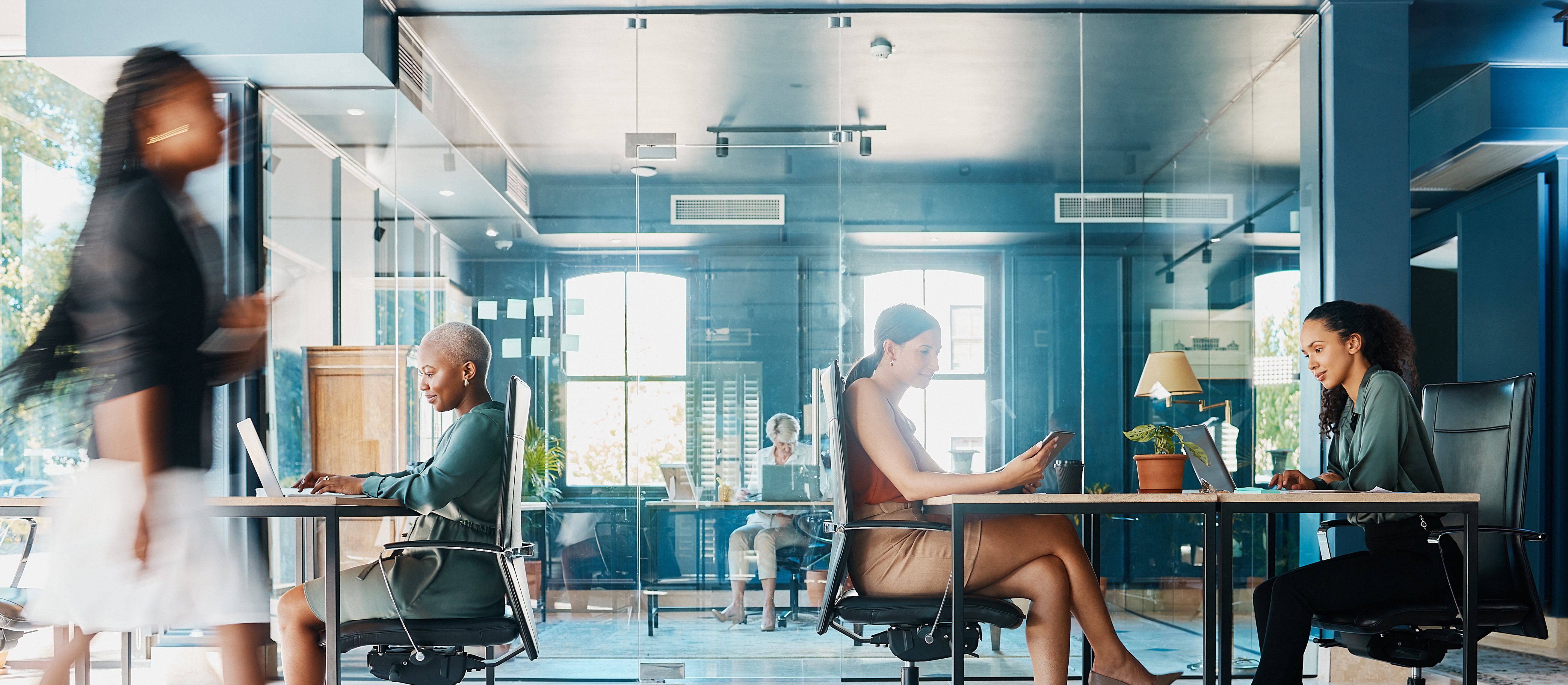 AI zmienia rynek pracy. W Polsce wolniej niż na świecie