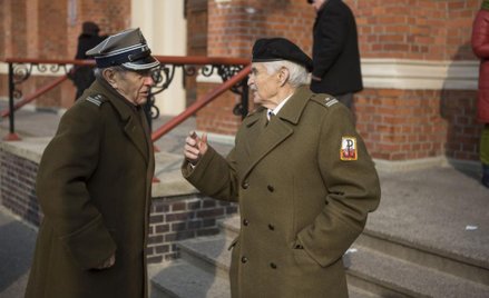 Posłowie PiS chcą zwolnić z opłat sądowych pozwy składane przez kombatantów oraz ich rodziny