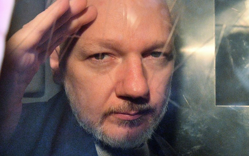 Założyciel WikiLeaks Julian Assange