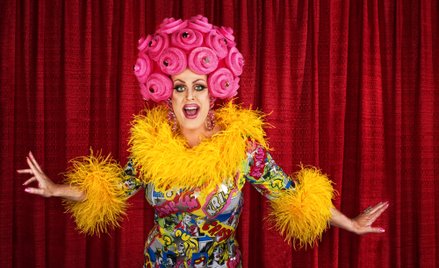 Montana zakazała odczytów dla dzieci w czasie których książkę czyta osoba ucharakteryzowana na drag 