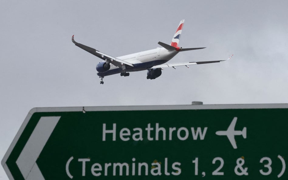 W piątek samoloty nie będą lądować na Heathrow