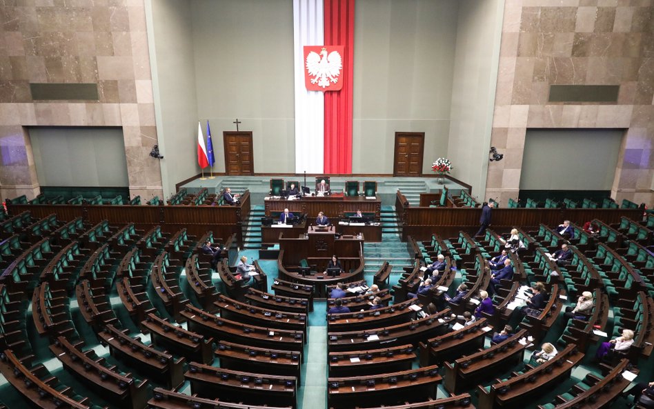 PiS może wycofać się z części pomysłów dla rynku TMT