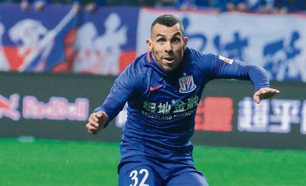 Argentyńczyk Carlos Tevez w 20 meczach strzelił dla Szanghaj Shenhua ledwie cztery gole. Jedna jego 