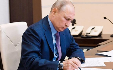 Nowikow: Nie chcemy, by Putin wyzerował licznik swoich kadencji