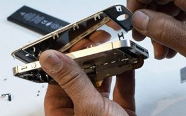 Użytkownicy iPhone'ów skarżą się na problemy z alarmami. Firma szuka źródła problemów