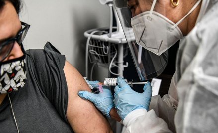 Australia: Kościoły protestują przeciwko szczepionce na koronawirusa. W tle spór o aborcję