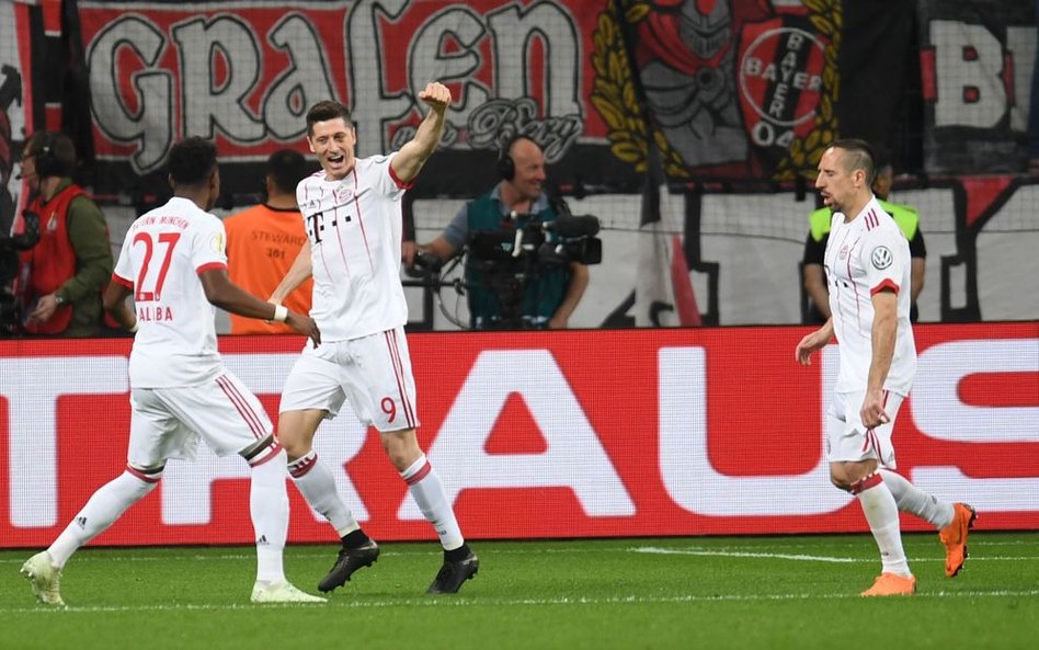 Puchar Niemiec: Pokaz siły Bayernu, dwa gole Lewandowskiego