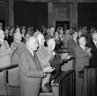 22 lipca 1952 roku, gmach Sejmu:?niemilknące oklaski, spuszczony wzrok
