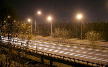 Oświetlenie dróg krajowych nie będzie finansowane przez gminy