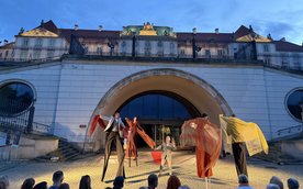 Bezpłatne wejściówki na wydarzenia wydawane są przed spektaklem/koncertem w Arkadach Kubickiego