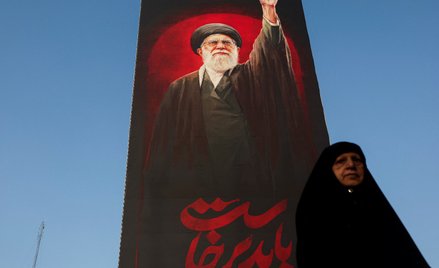 Iran zaostrza kurs wobec USA. Teheran grozi ofensywą i eskalacją w cieśninie Ormuz