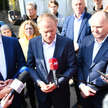 Jarosław Kaczyński po raz kolejny chce strumieniem pieniędzy dla Polaków wygrać wybory. Donald Tusk 