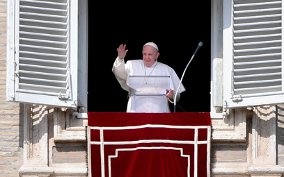 Franciszek w ślady Benedykta XVI. Nowa reguła?