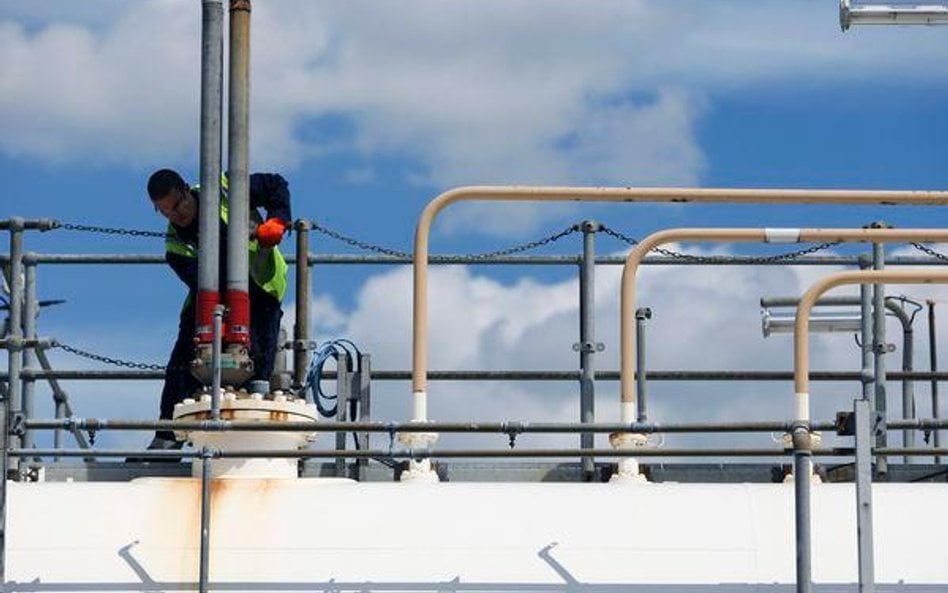Gazprom nie pociągnie rury do Korei
