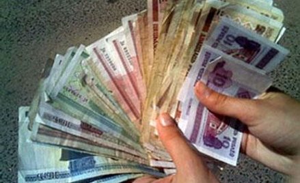Białoruski pieniądz traci jak żaden inny