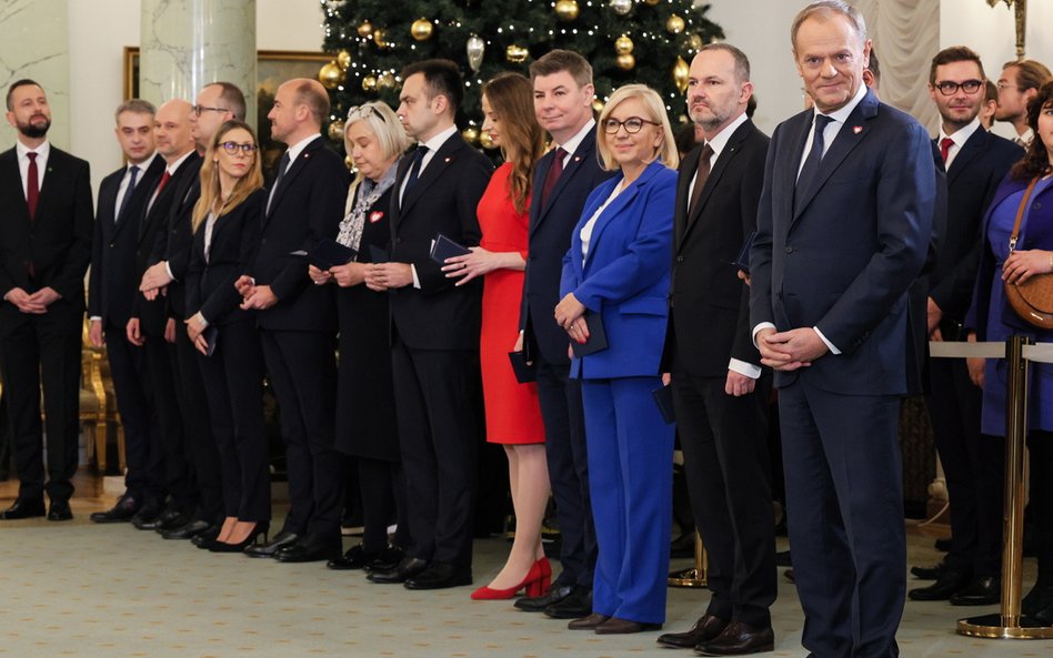 Rząd Donalda Tuska przedstawiany jest przez PiS jako uzurpatorzy