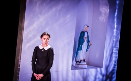 „Dzieje grzechu” Michała Kotańskiego. Magda Grąziowska jako Ewa Pobratyńska.