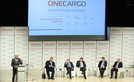 Były premier Jerzy Buzek podkreślał podczas kongresu Onecargo znaczenie rozbudowy infrastruktury dro