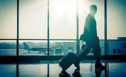 Centralne lotnisko zmiecie małe porty