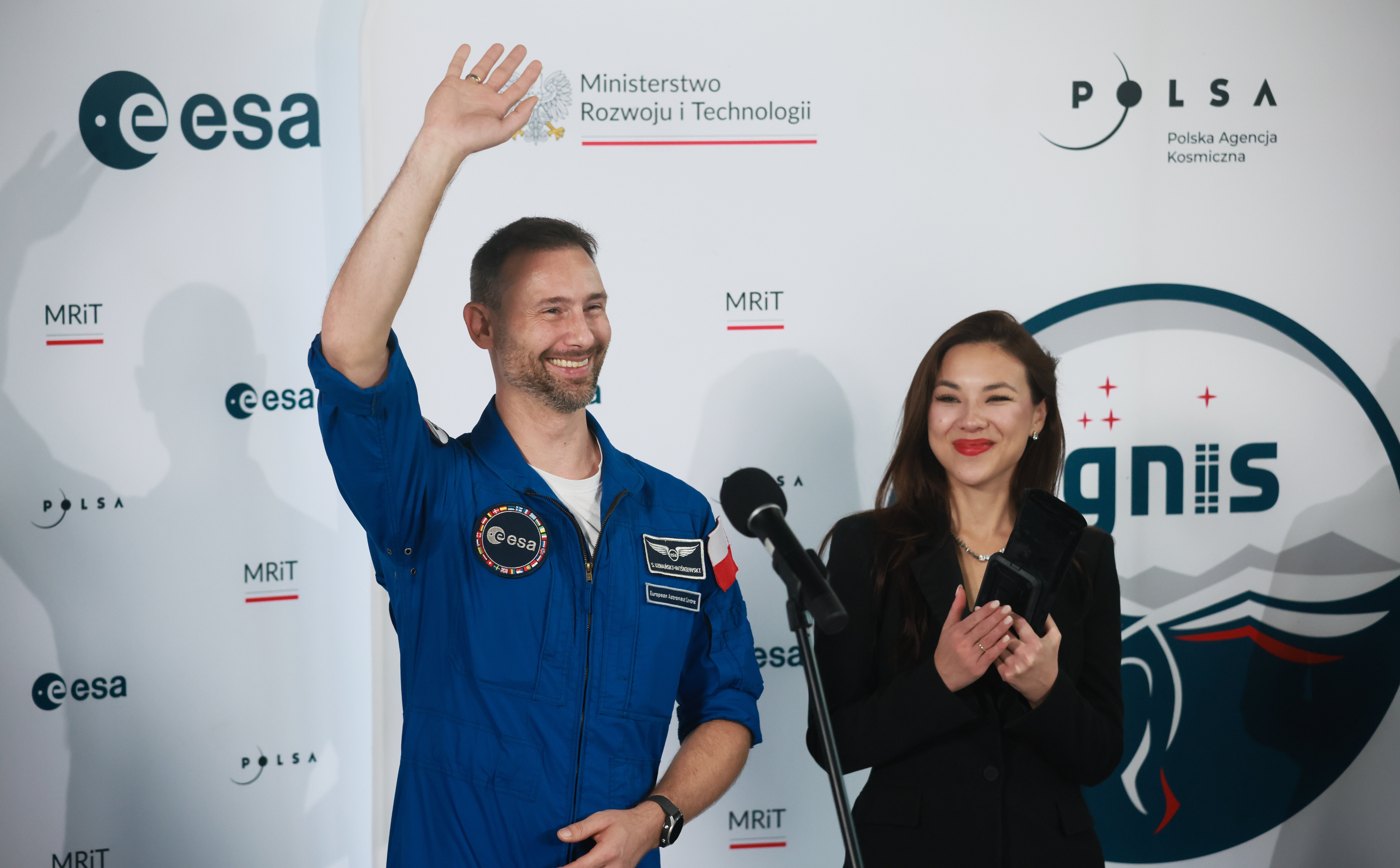 Sławosz Uznański-Wiśniewski wrócił do Polski. Odpowiadał na pytania o kosmiczną misję