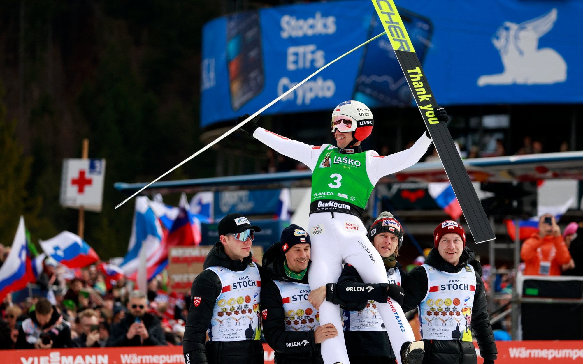 To już jest koniec. Kamil Stoch skoczył ostatni raz w karierze